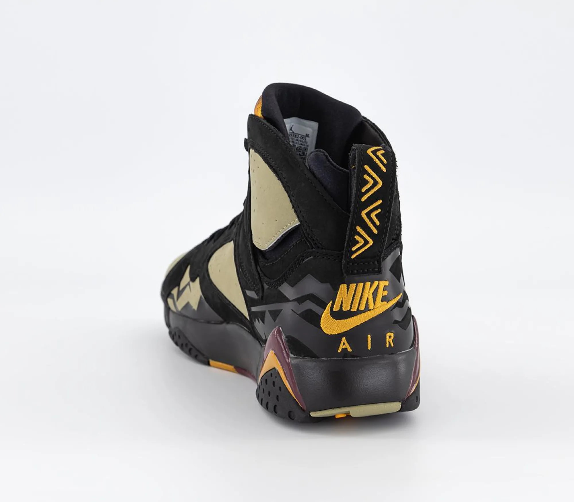 Jordan Air 7 Trainers-Men Basketball Trainers