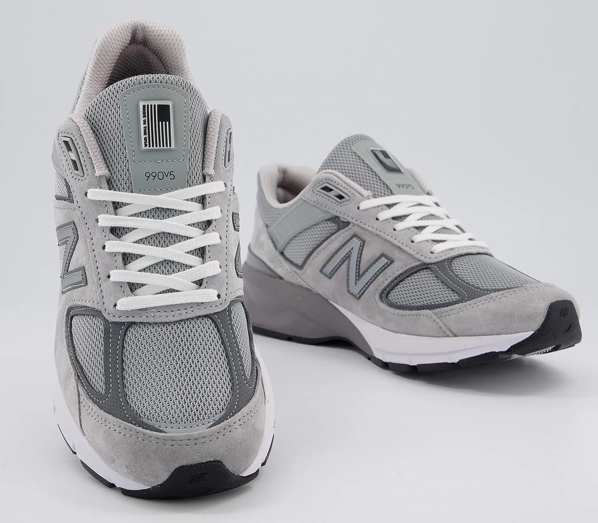 New Balance M990 Trainers-Women Classic Trainers