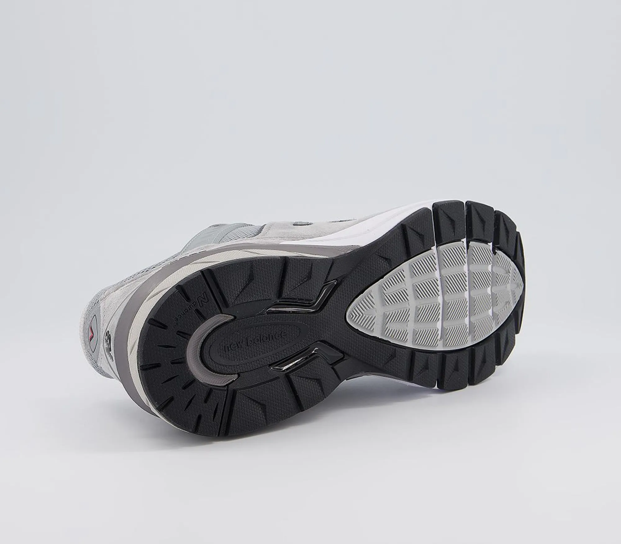 New Balance M990 Trainers-Women Classic Trainers