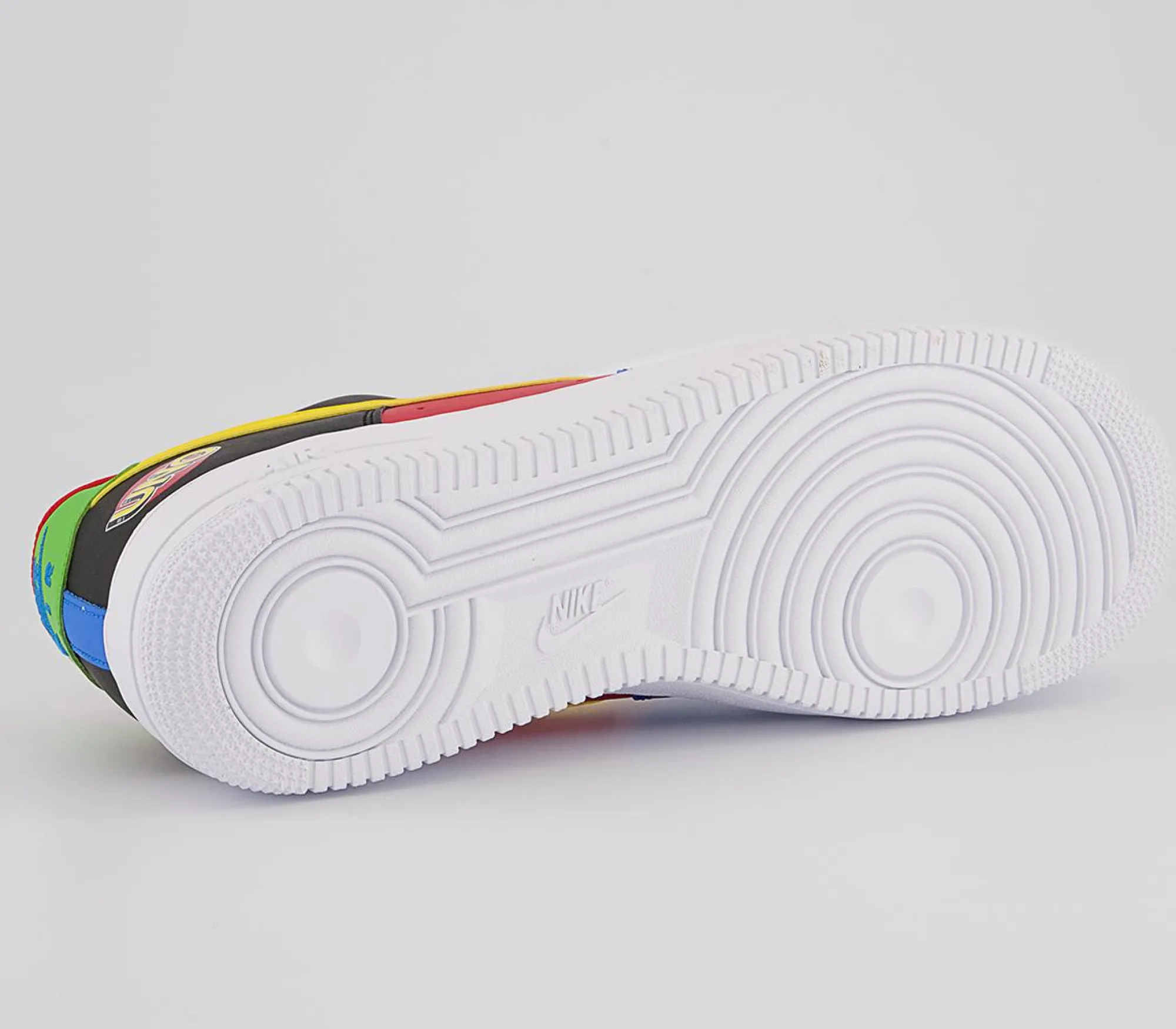 Nike Air Force 1 07 Trainers-Men Classic Trainers