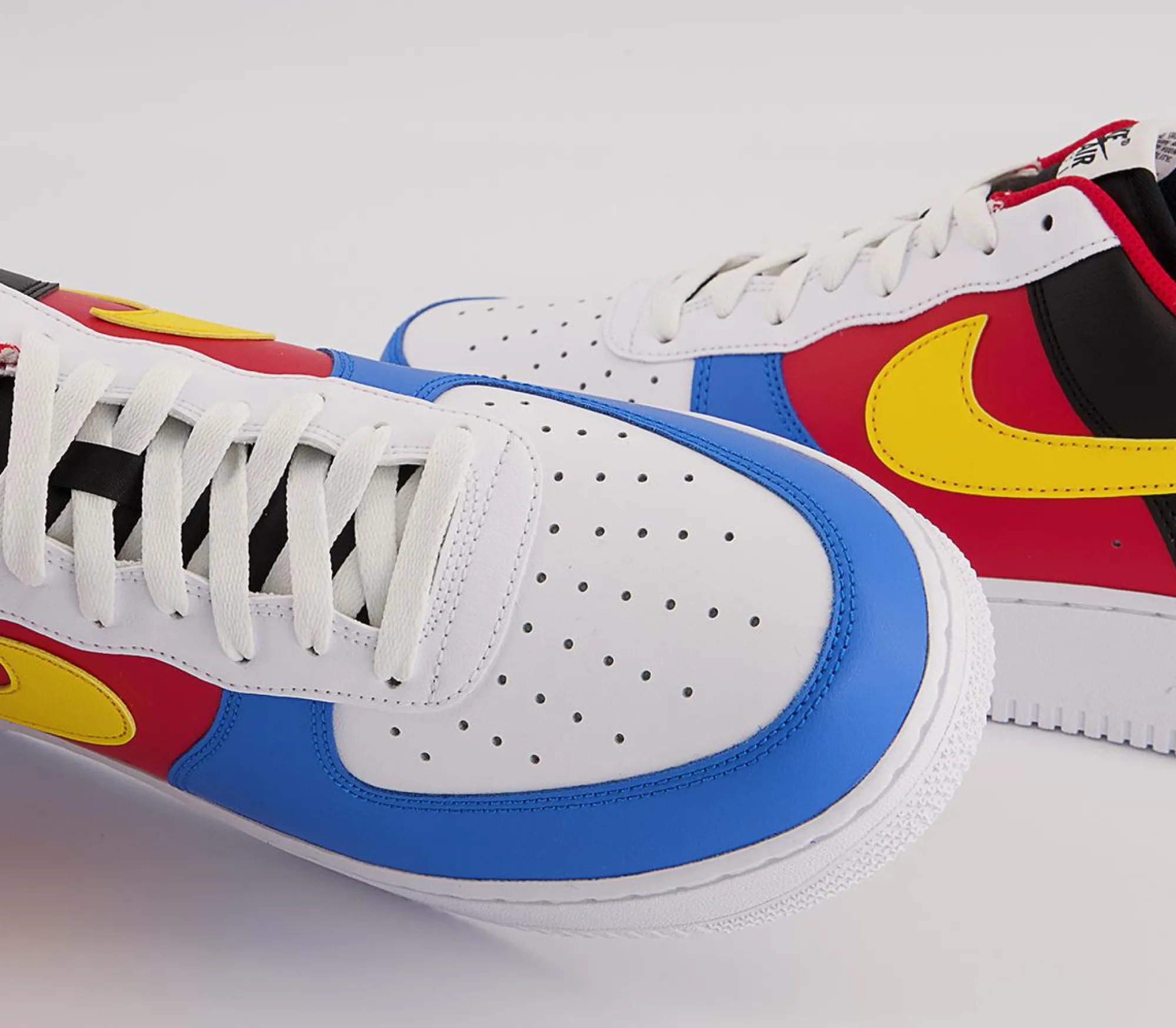 Nike Air Force 1 07 Trainers-Men Classic Trainers
