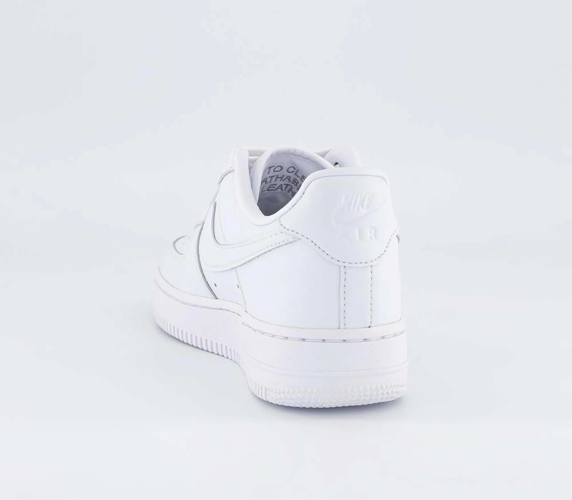 Nike Air Force 1 07 Trainers-Women Classic Trainers