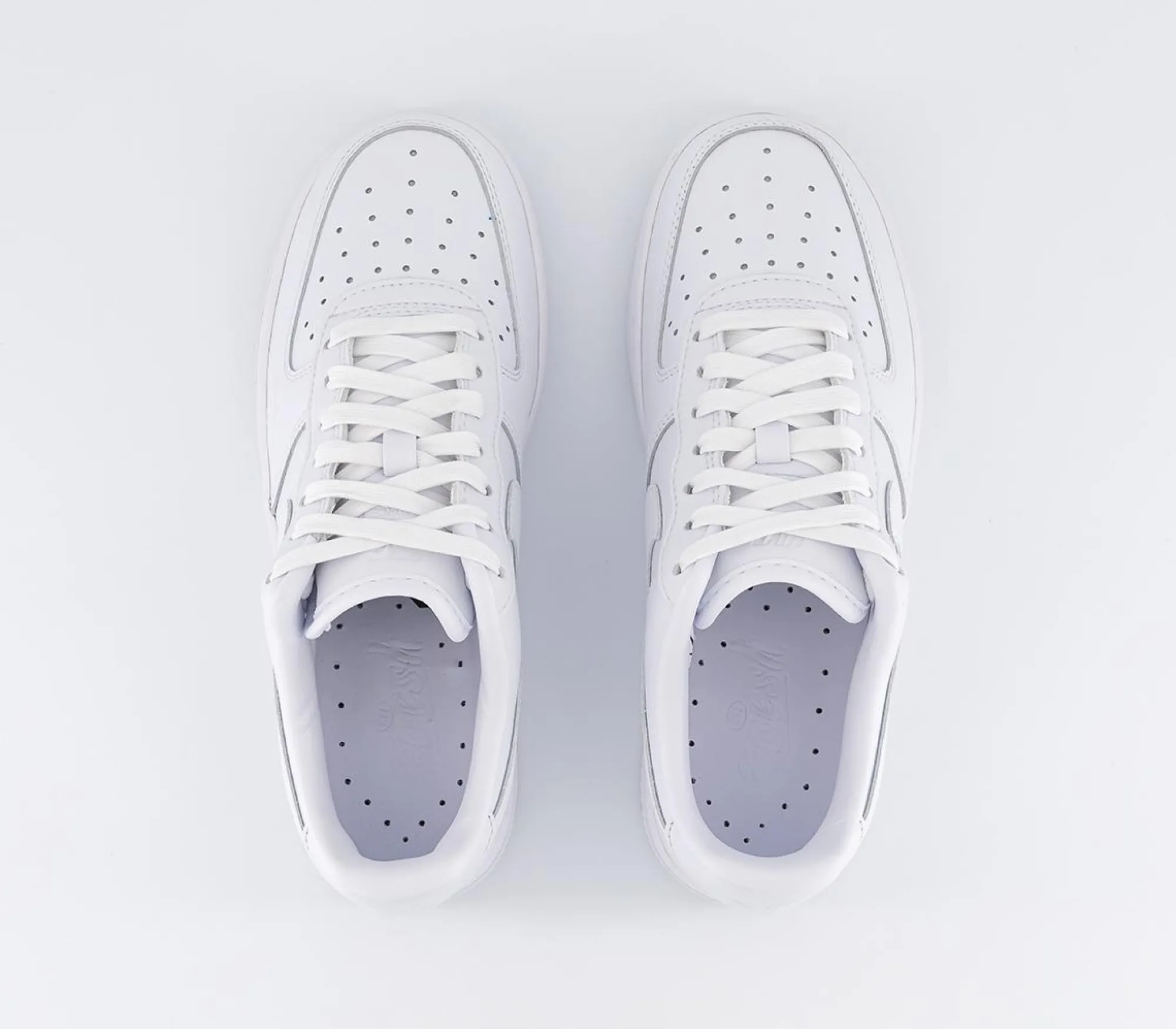 Nike Air Force 1 07 Trainers-Women Classic Trainers