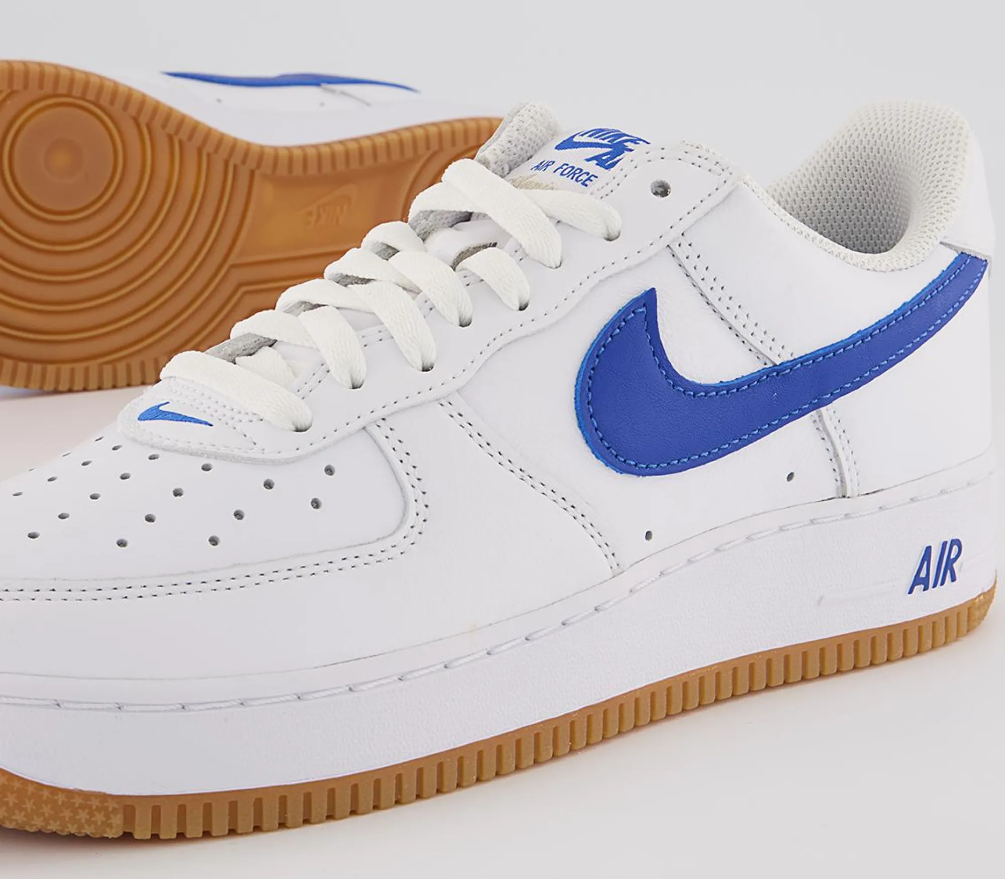 Nike Air Force 1 07 Trainers-Men Classic Trainers