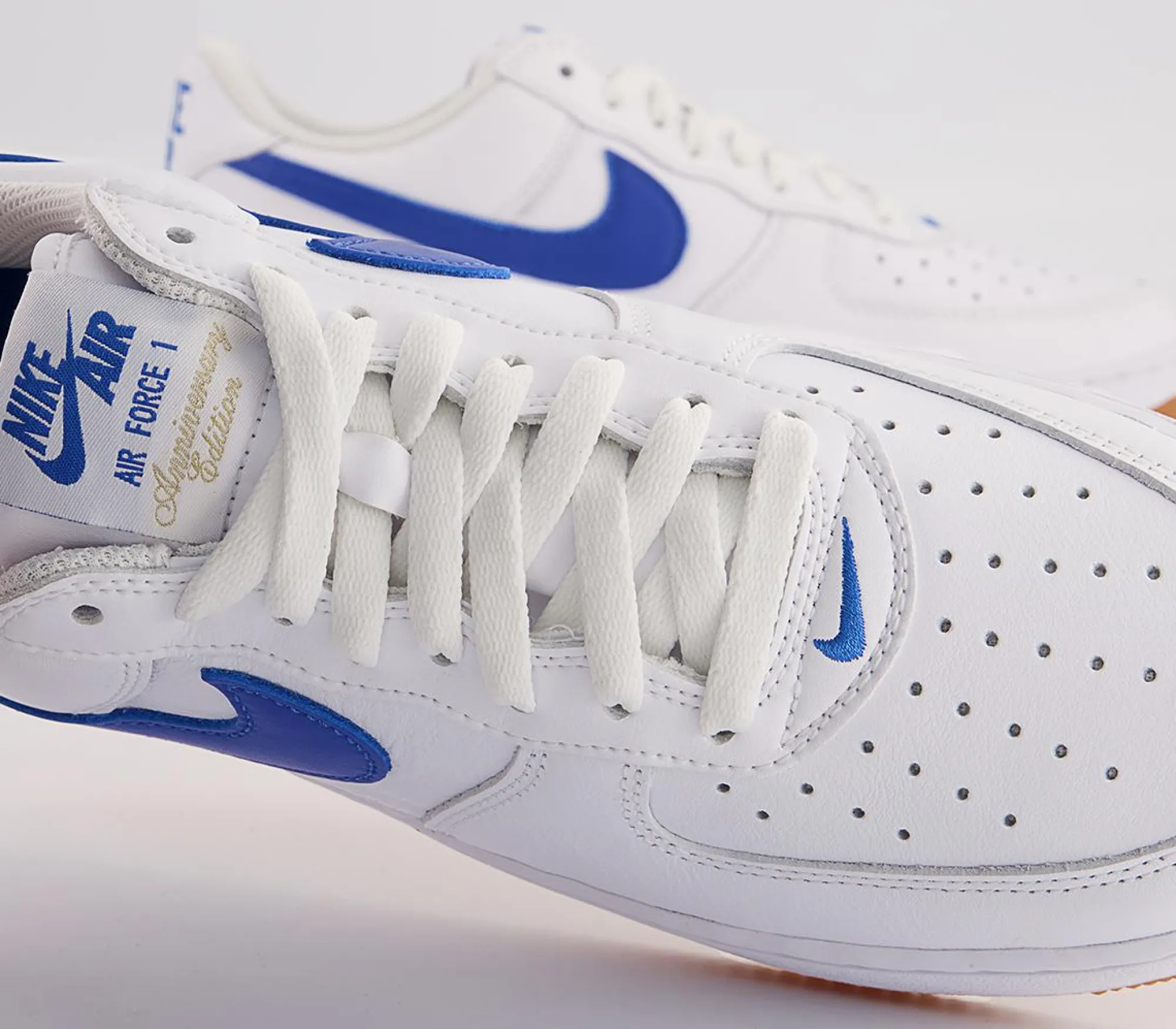 Nike Air Force 1 07 Trainers-Men Classic Trainers