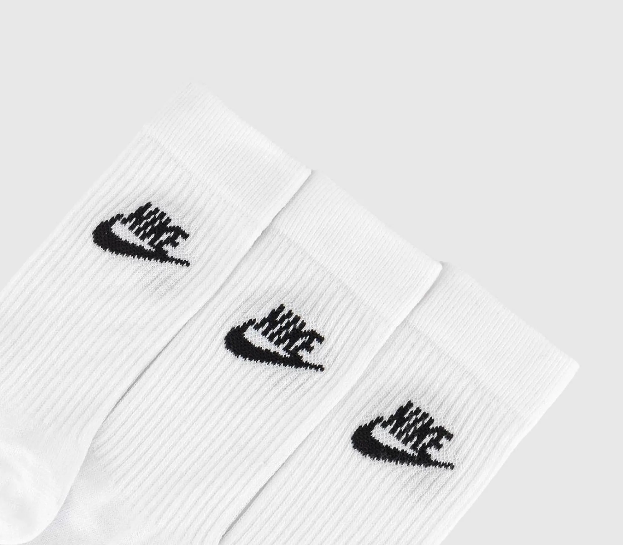 Nike Sports Everyday Essential High 3 Pairs-Men Clothing & Accessories