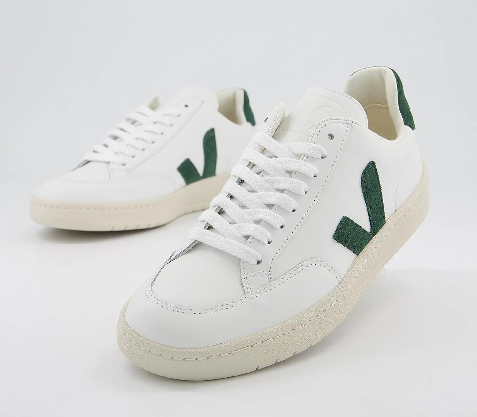 VEJA V-12 Trainers-Women Classic Trainers